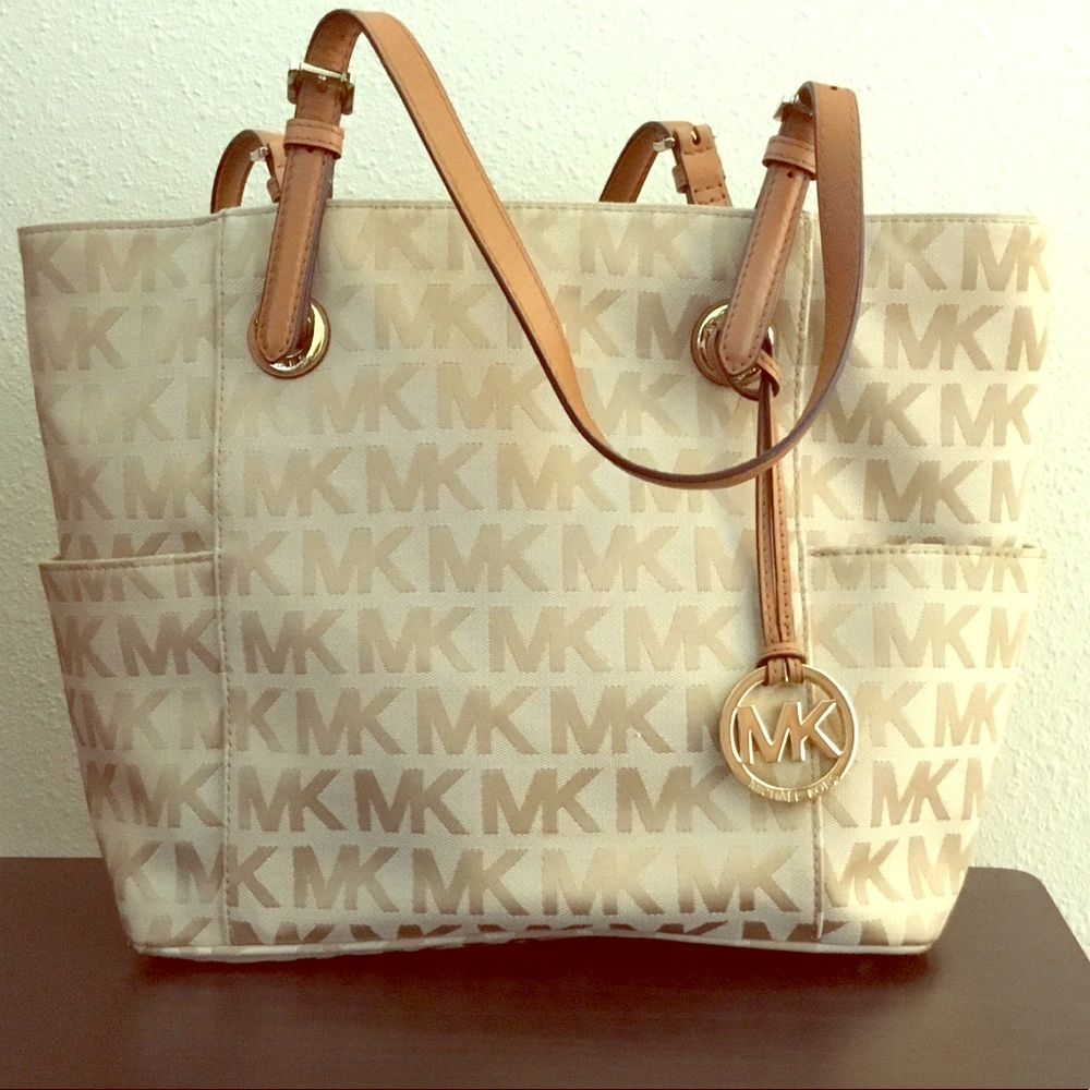 MK purse